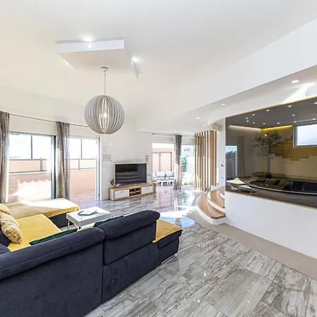 Apartamento Moderan S Hidromasaznom Kadaom Trogir