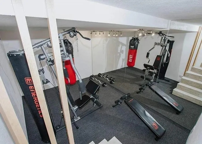 Moderan S Hidromasaznom Kadaom 아파트