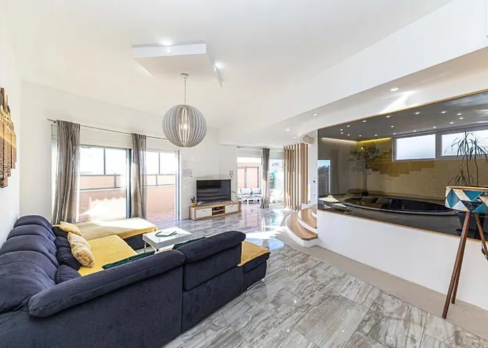 Apartment Moderan S Hidromasaznom Kadaom Trogir