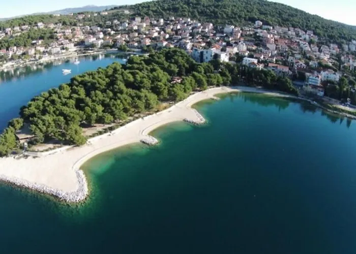 Moderan S Hidromasaznom Kadaom Apartment Trogir